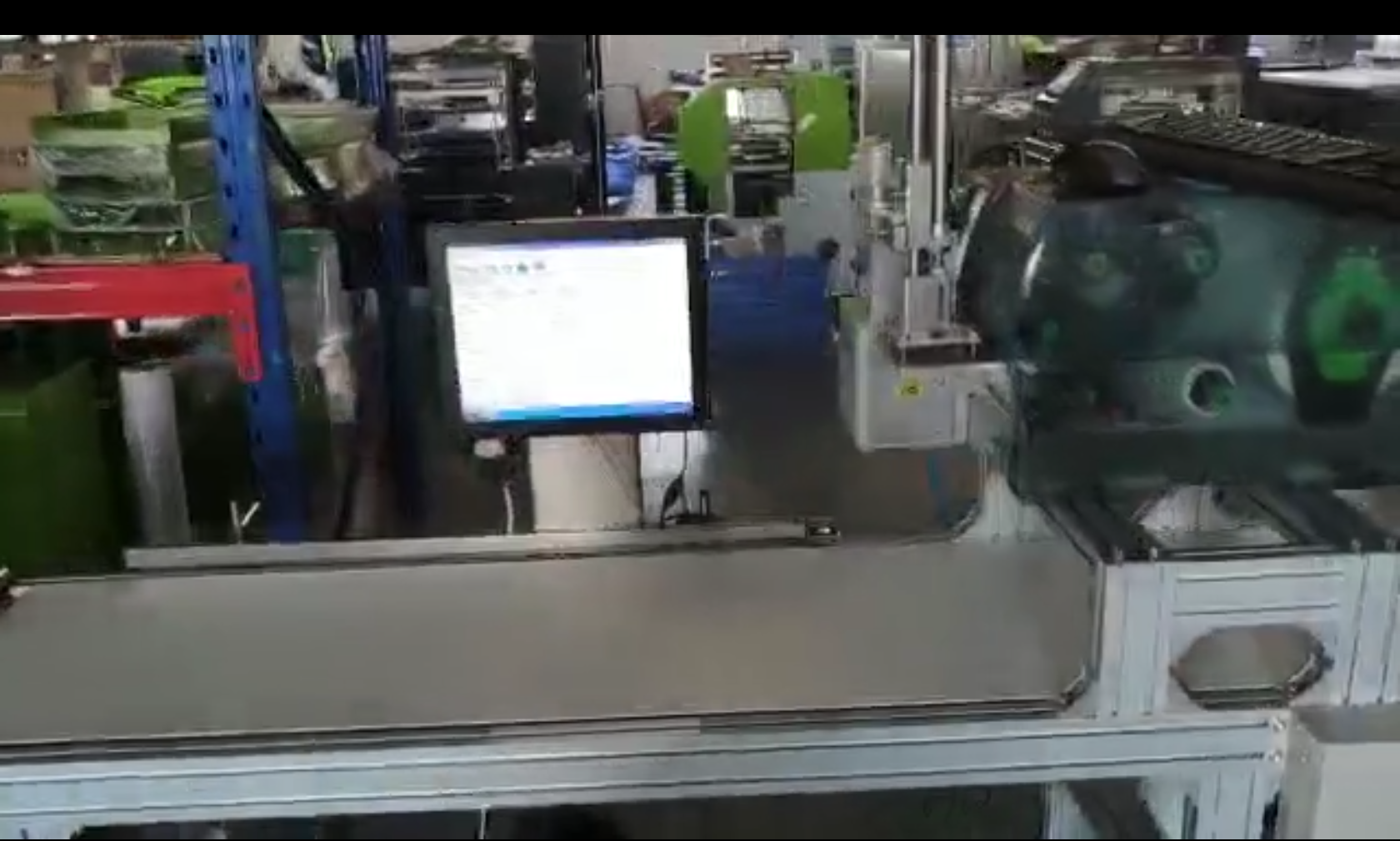 高賦碼 蔬菜包裝+稱重+自動打印頭貼標